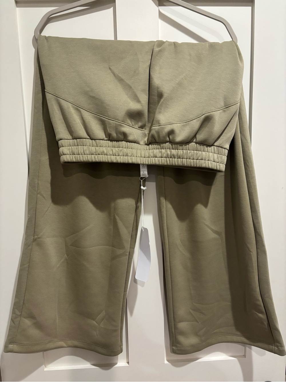 Women’s Olive Green Pull-On Wide-Leg Bottoms